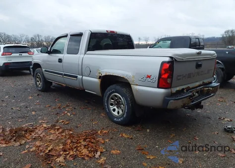 2006 Chevrolet Silverado 1500 Ls из США, поврежденный, VIN 2GCEK19VX61315521